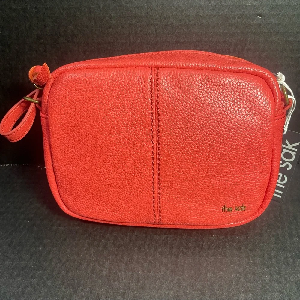 BNWT The Sak De Young Camera Crossbody Cayenne GREAT GIFT! PRICE FIRM FI… - Picture 1 of 10